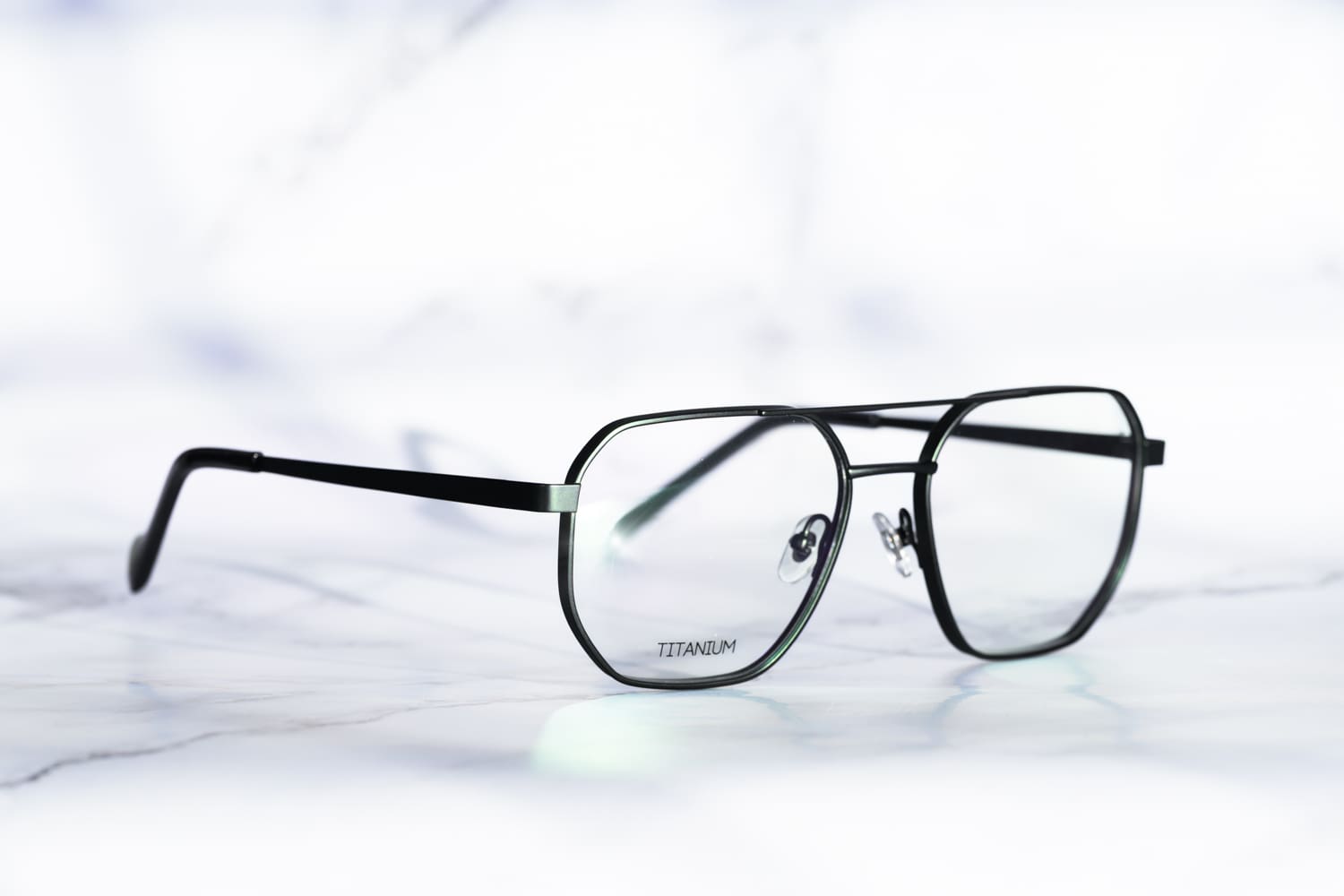 Briller fra Titanium hos Optiker Pål Bang
